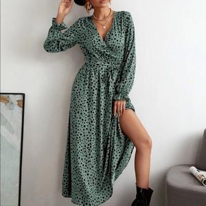 Boho dot flounce sleeve dress